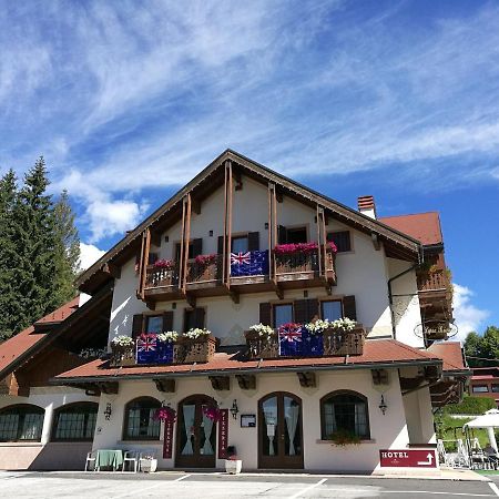 Hotel La Lepre Bianca Gallio Luaran gambar