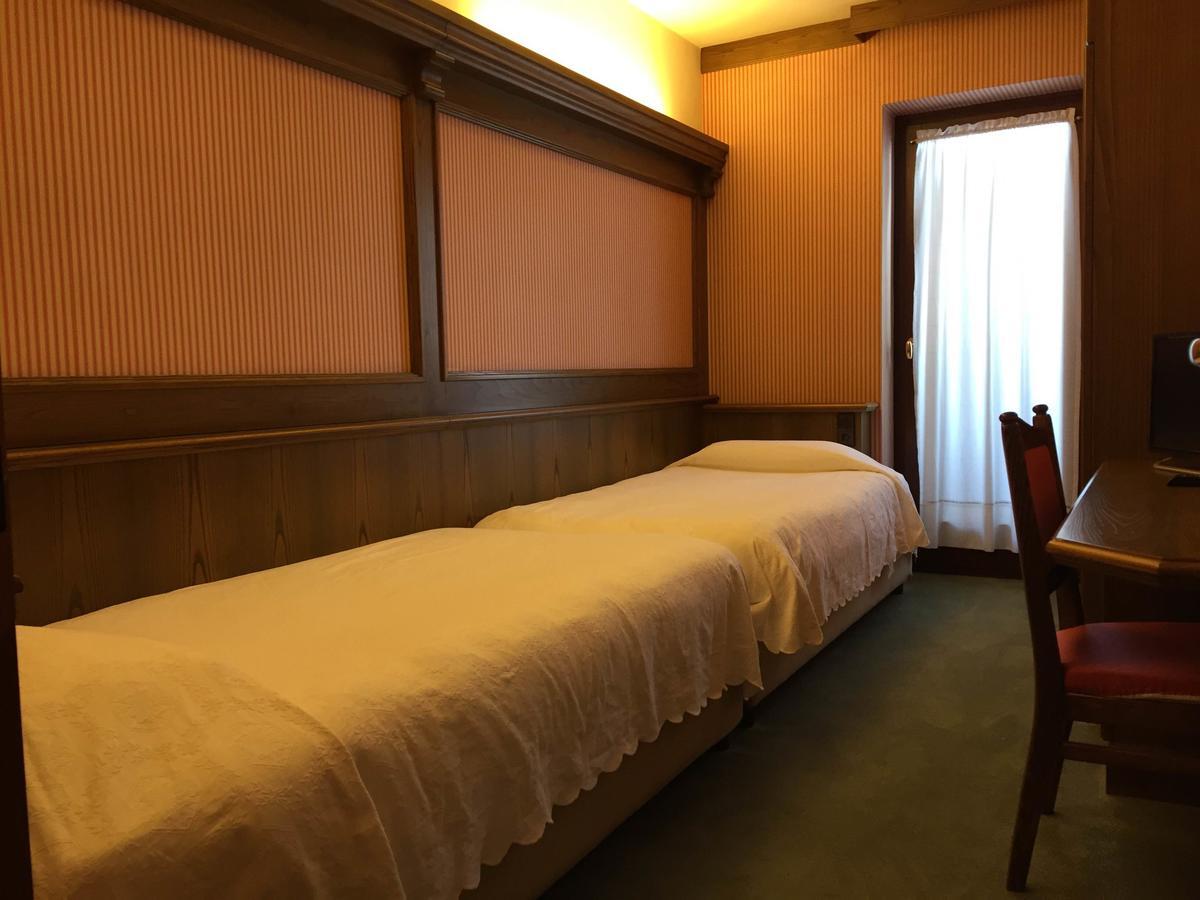 Hotel La Lepre Bianca Gallio Luaran gambar