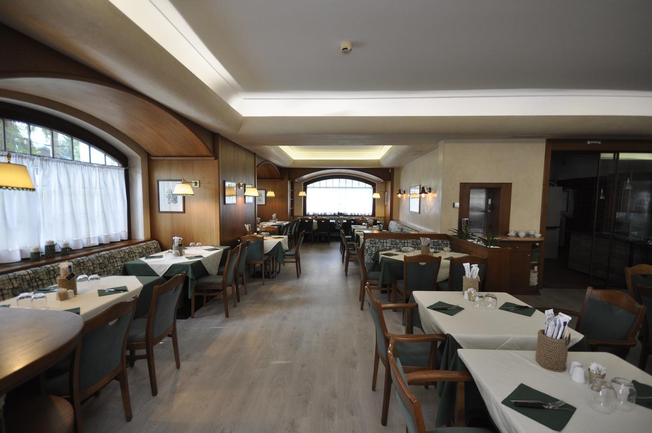 Hotel La Lepre Bianca Gallio Luaran gambar