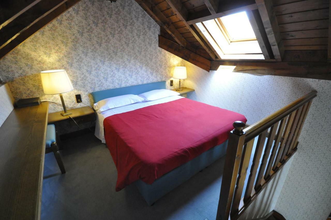 Hotel La Lepre Bianca Gallio Luaran gambar